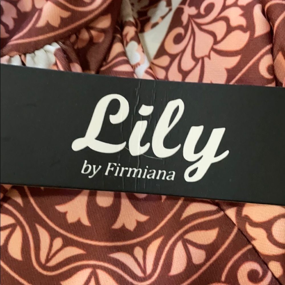 Lily by Firmiana stretch top - Picture 7 of 7